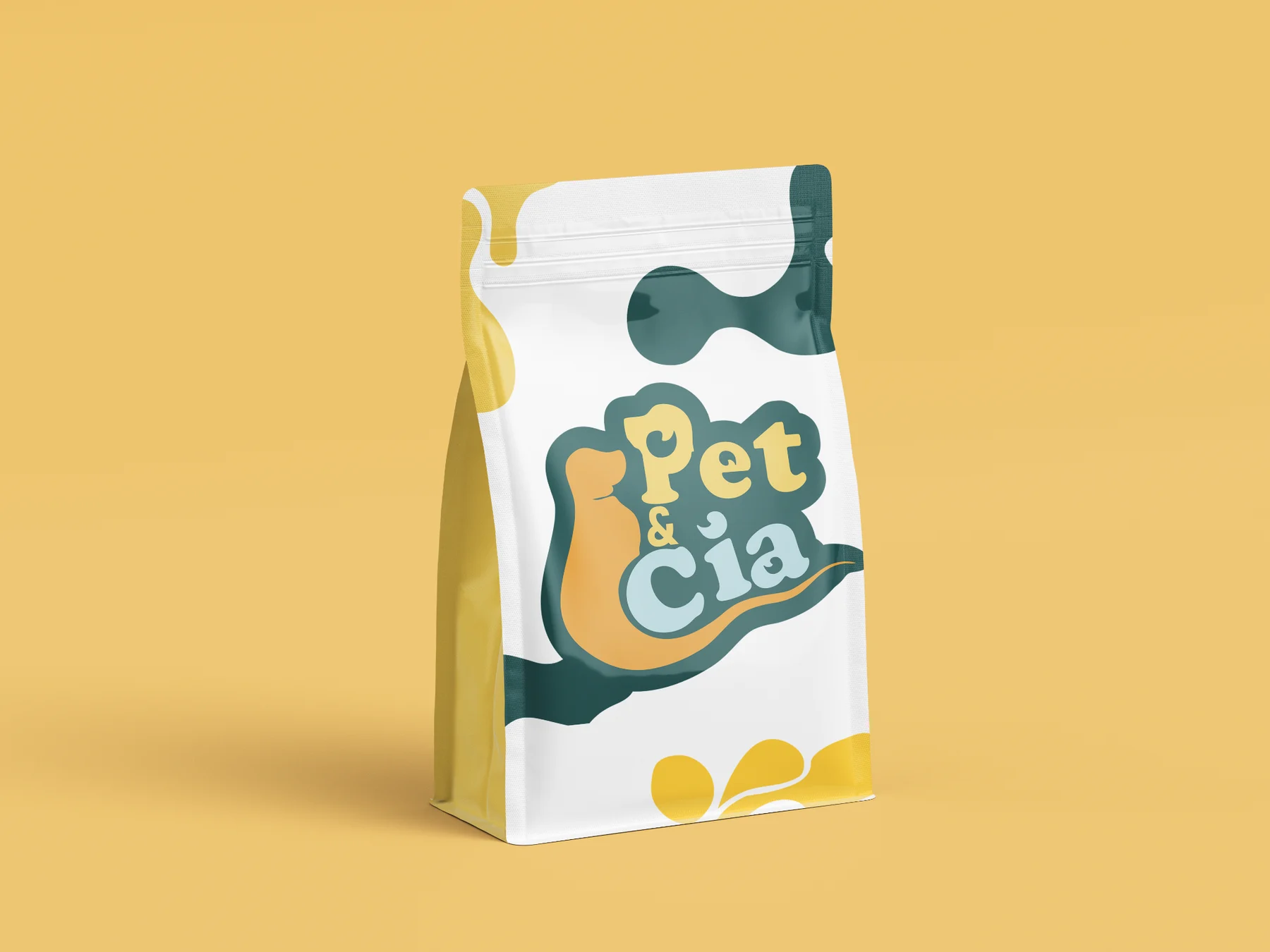 Embalagem Pet & Cia sobre um fundo amarelo